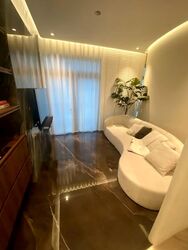 Hola Centre (D14), Office #621519411